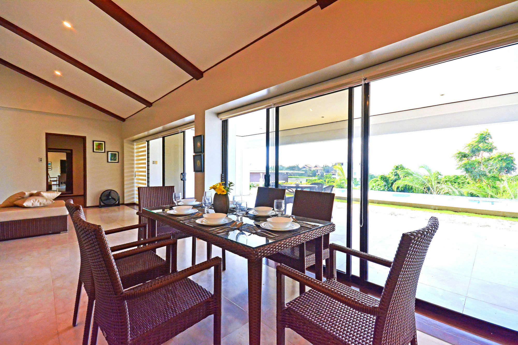 One Hagdan Villas Yapak Exterior photo